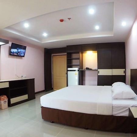 Oyo 523 Aa Pattaya Ville Экстерьер фото