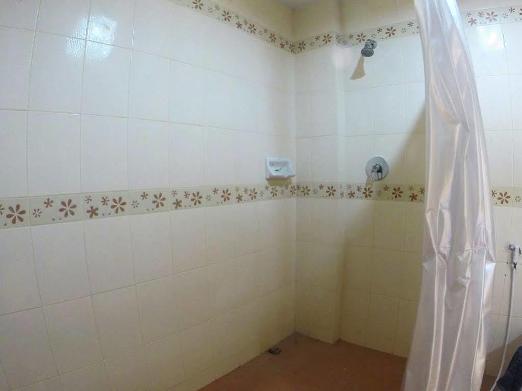 Oyo 523 Aa Pattaya Ville Экстерьер фото
